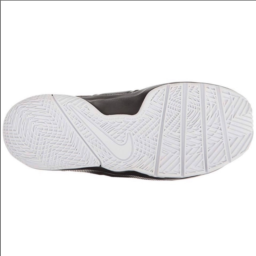Nike Team Hustle D8 Toddler Sneaker - Picture 3 of 7